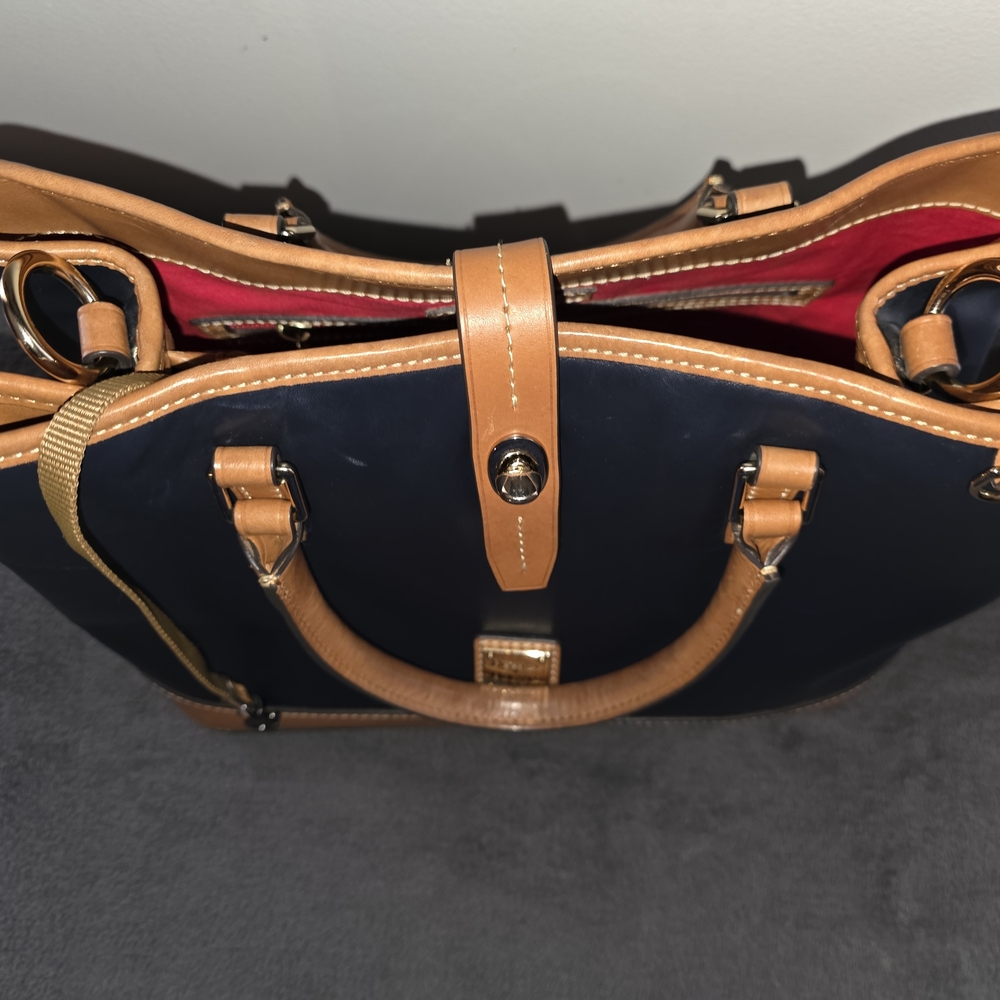 Dooney & Bourke Perry Satchel in elegant MIDNIGHT BLUE - Picture 5 of 9